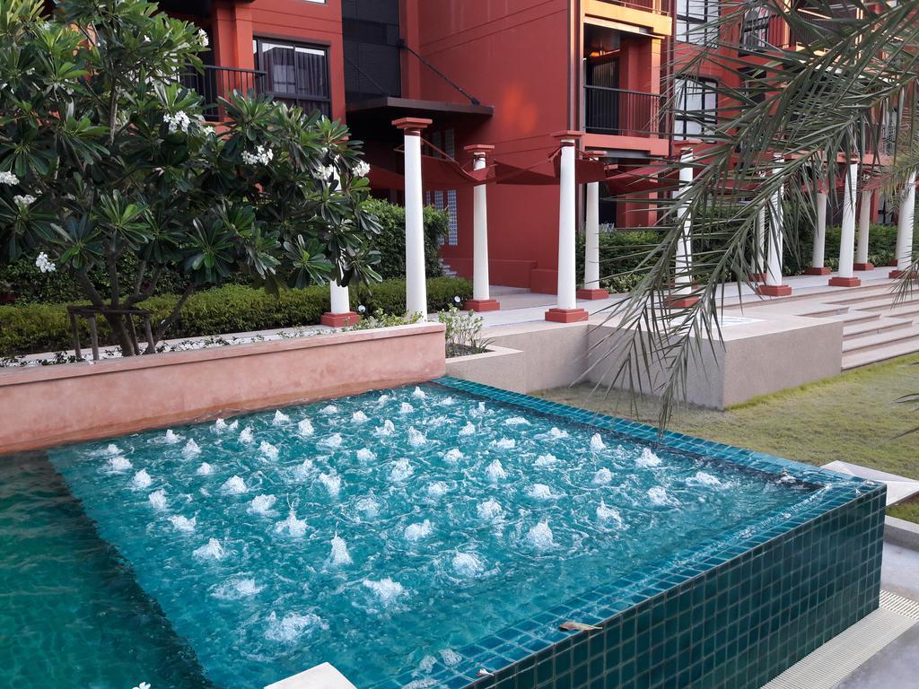 Bluroc Hua Hin Resort Condo Hua Hin