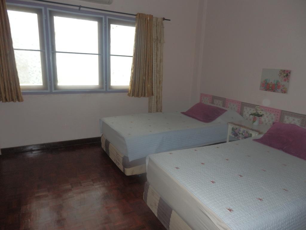 Guest house Tour