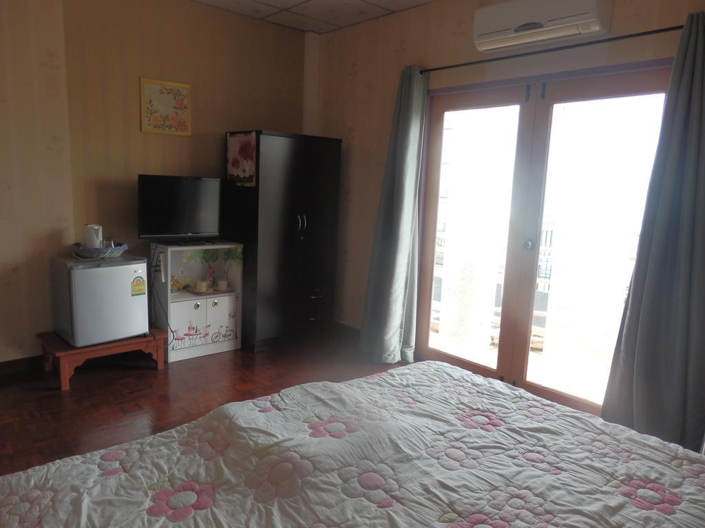 Guest house Tour