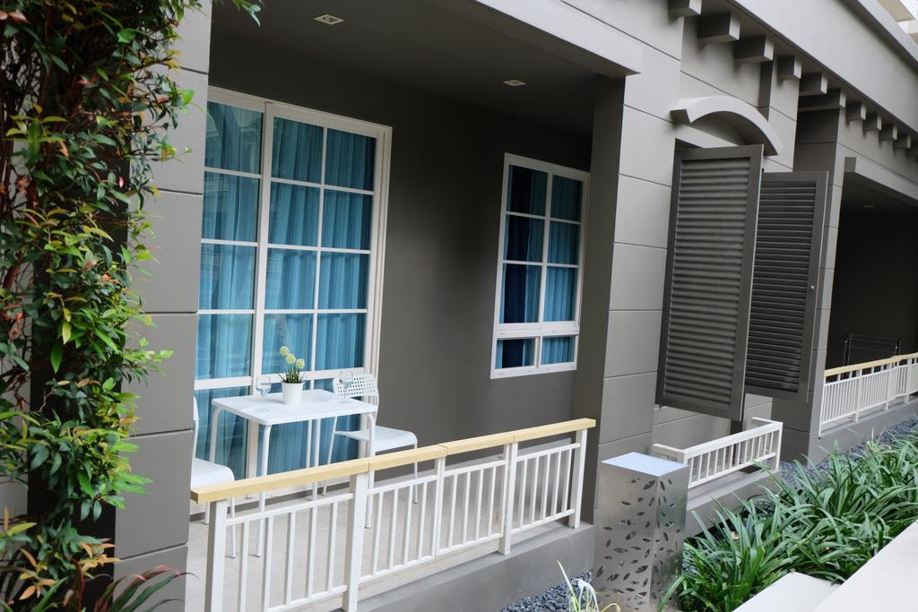 Apartment Pool Access 2 Bedrooms Autumn A116 *