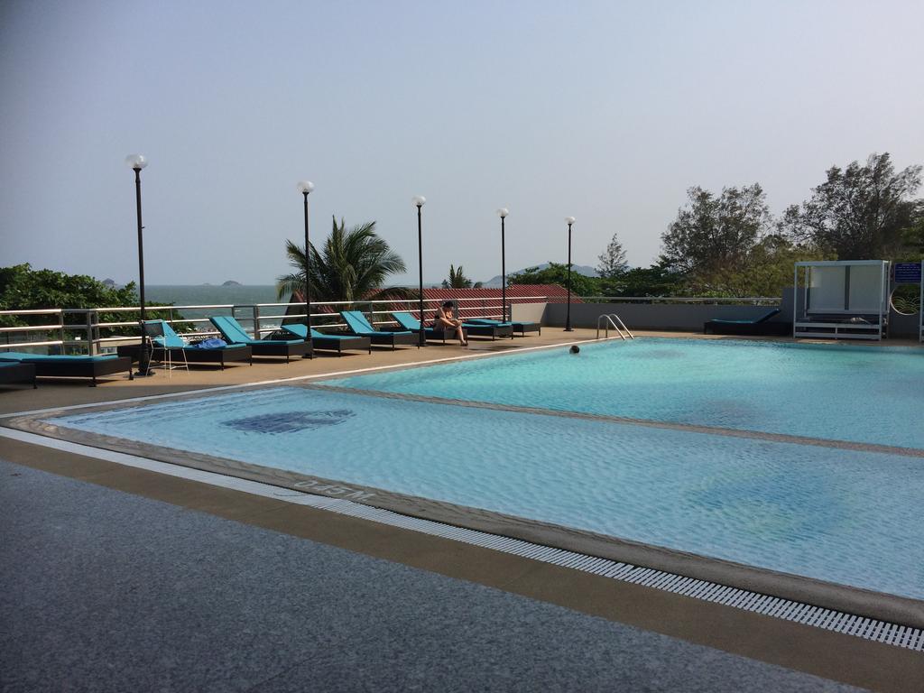 Abc Bluewave First Betchfront Apartment