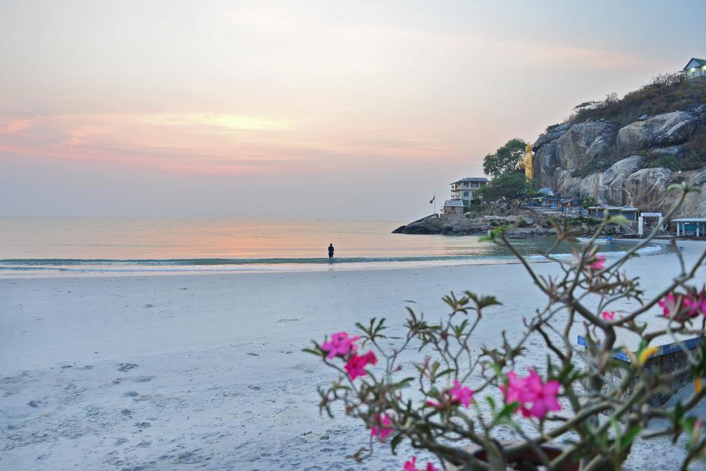 Davinia Hua Hin
