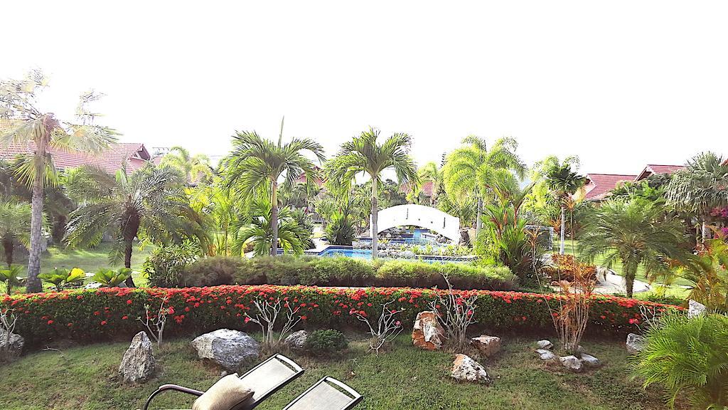 Palm Village *
