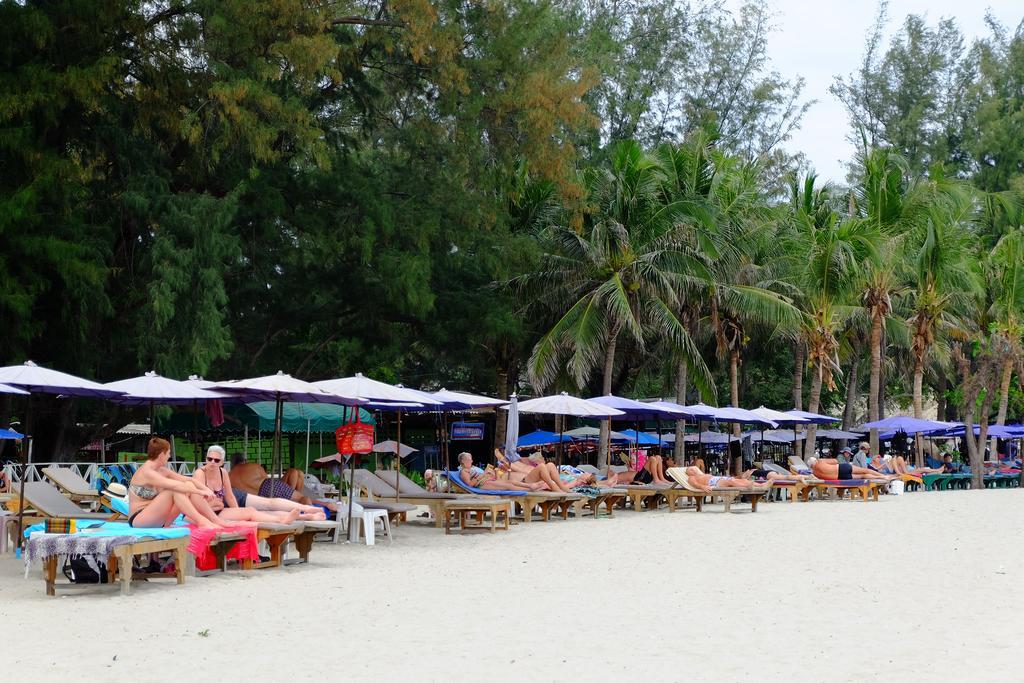 Pool Access 2 Bedrooms Autumn A116 * Hua Hin