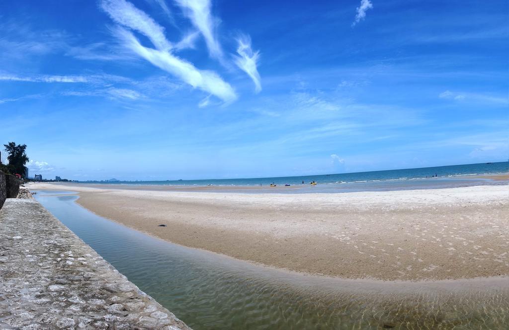 My Family By Jitkarn Hua Hin