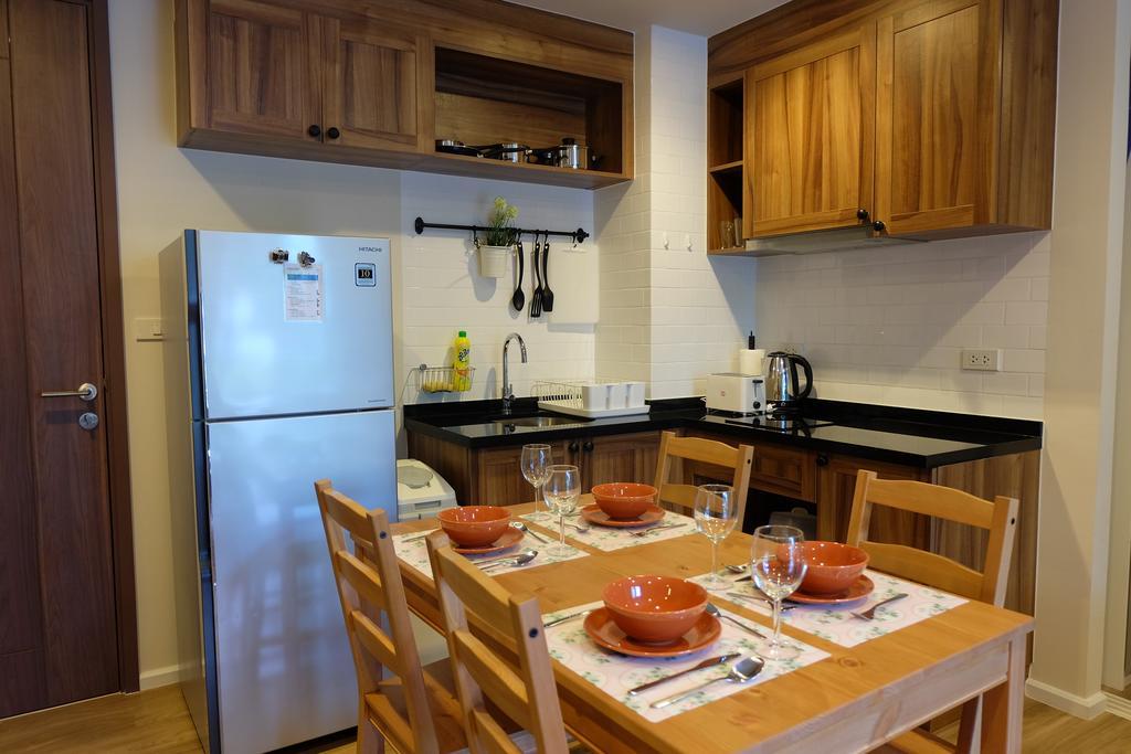 Pool Access 2 Bedrooms Autumn A116
