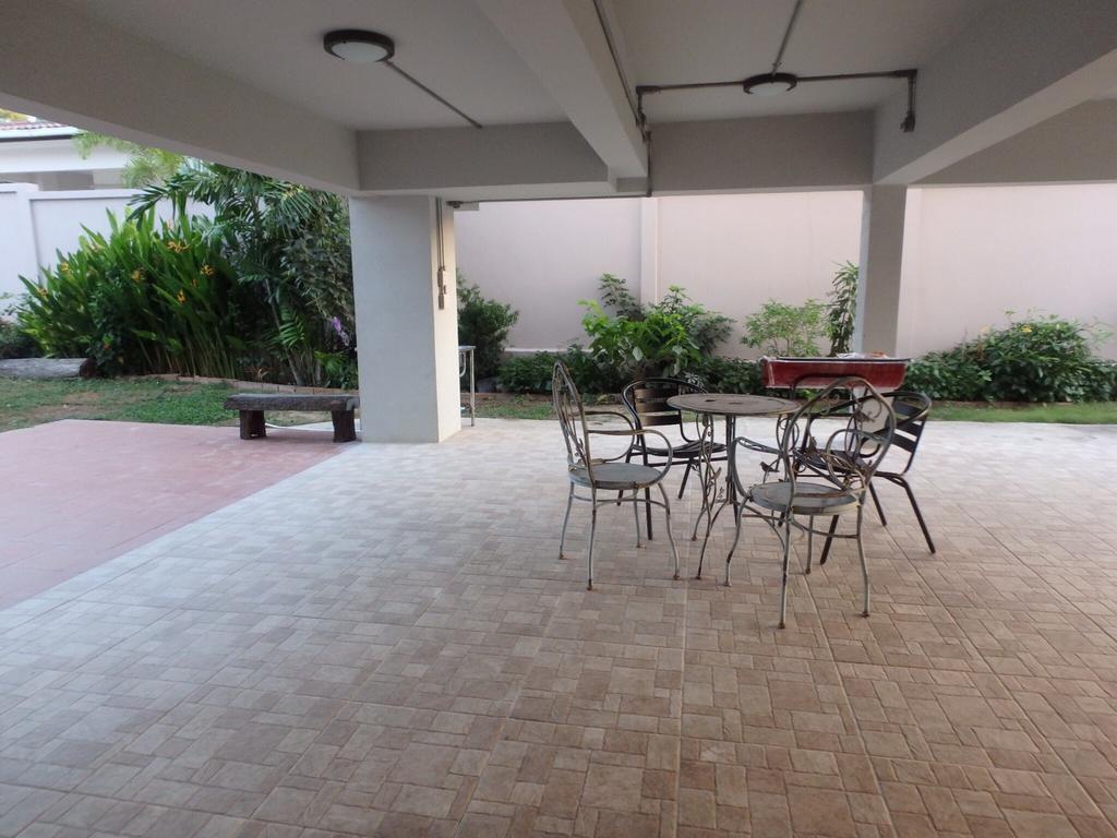 Marisa Hua Hin