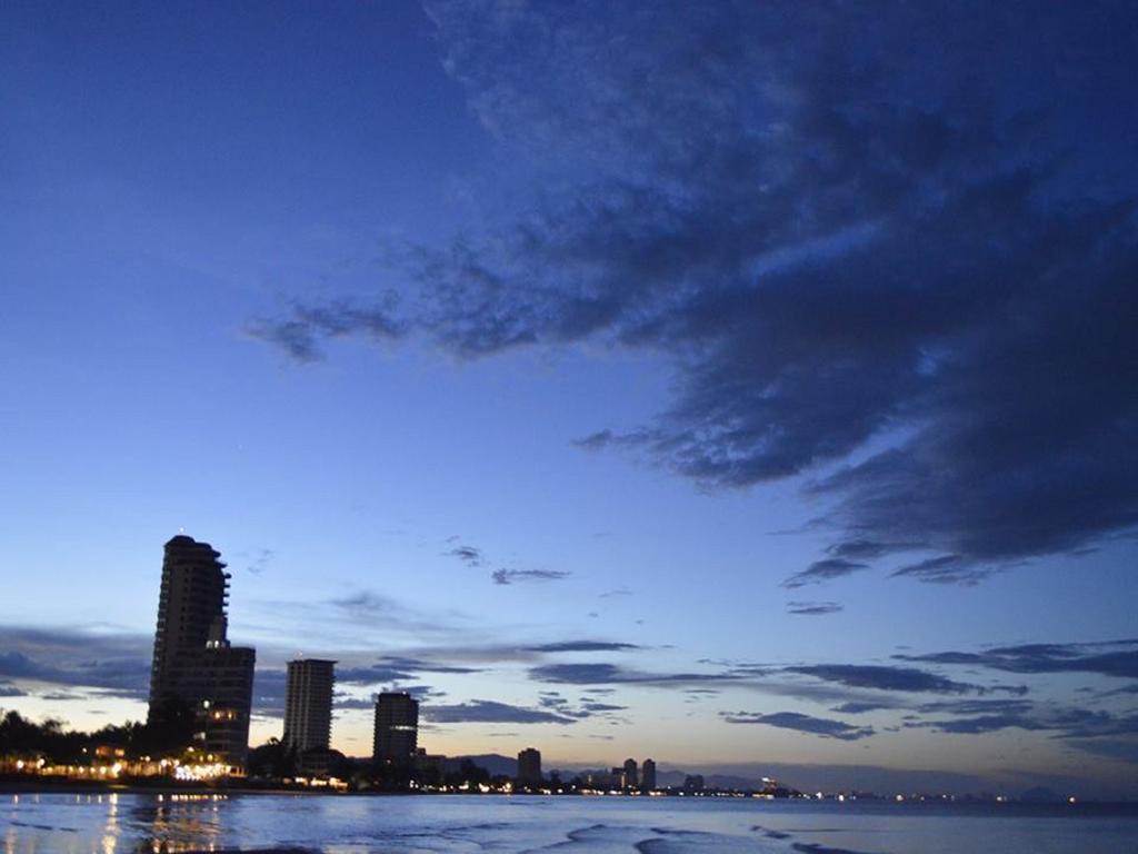 Nern Beachfront Hotel 3*