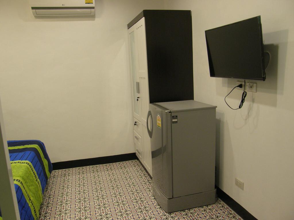 Wansabai Place 2*