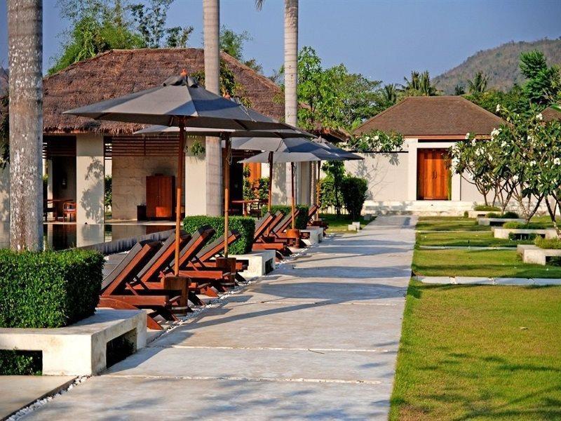 Aka & Resort HHQ