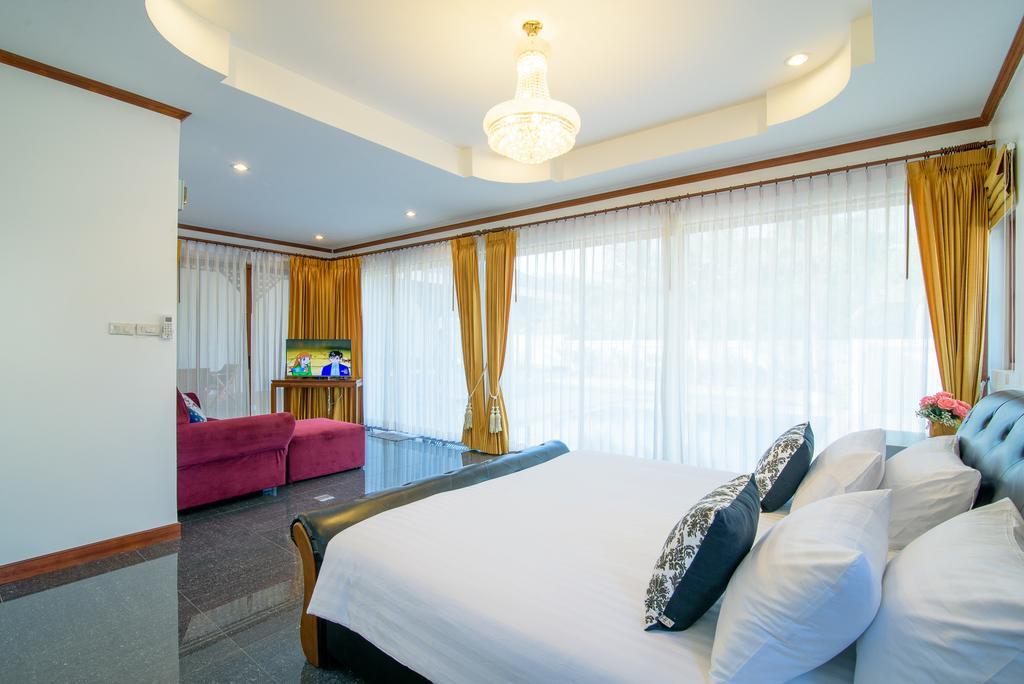 Baan Benjamas Villa *