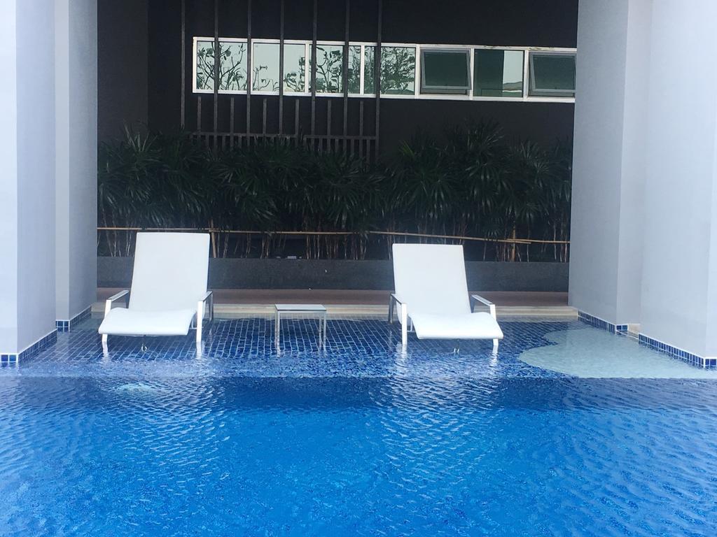 Baan Kieng Fah Hua-hin By Montri C. * HHQ