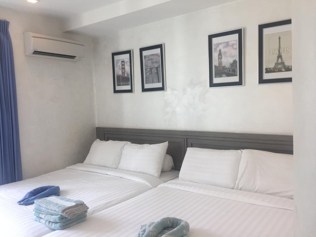 Apartment The Chelona Pool Access By Away