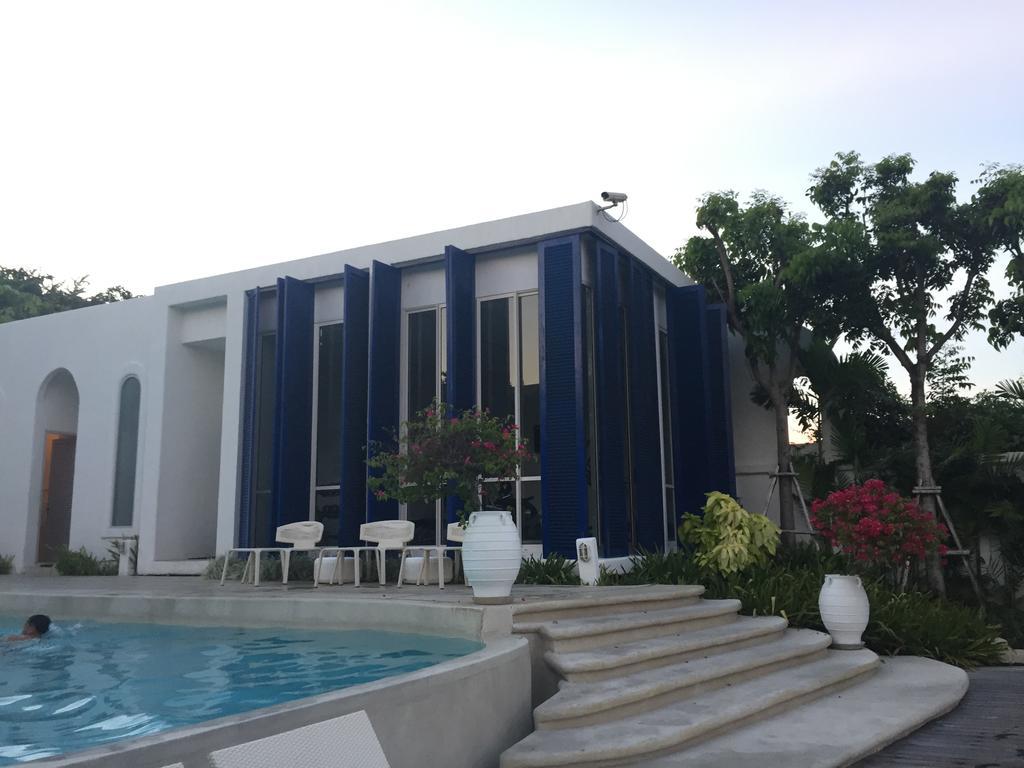 The Chelona Pool Access By Away