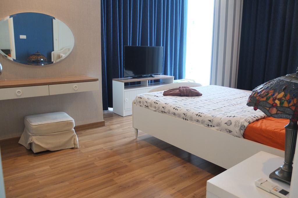 Apartment My By Hip *