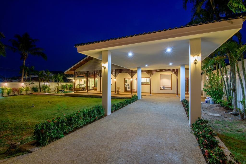 Baan Benjamas Villa Hua Hin