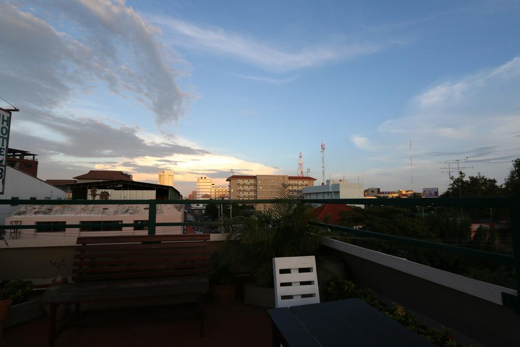 Chanchala Cafe & * Hua Hin