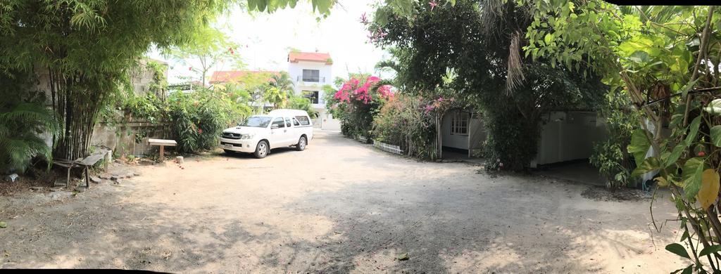 Toto 2* Hua Hin