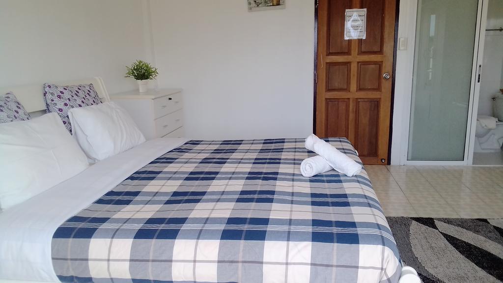 Bed & Breakfast Corner Cafe Hua Hin