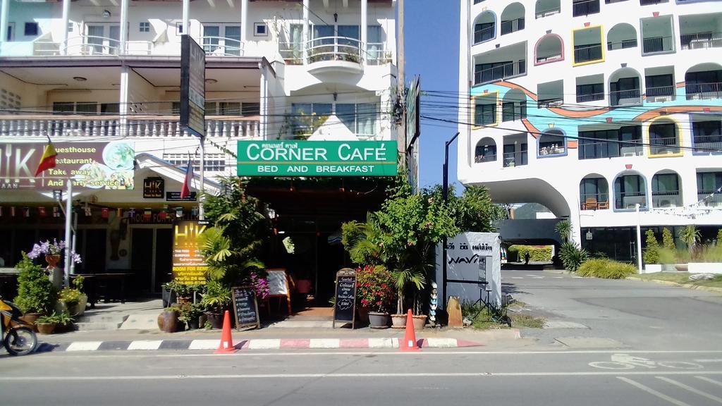 Corner Cafe 2*