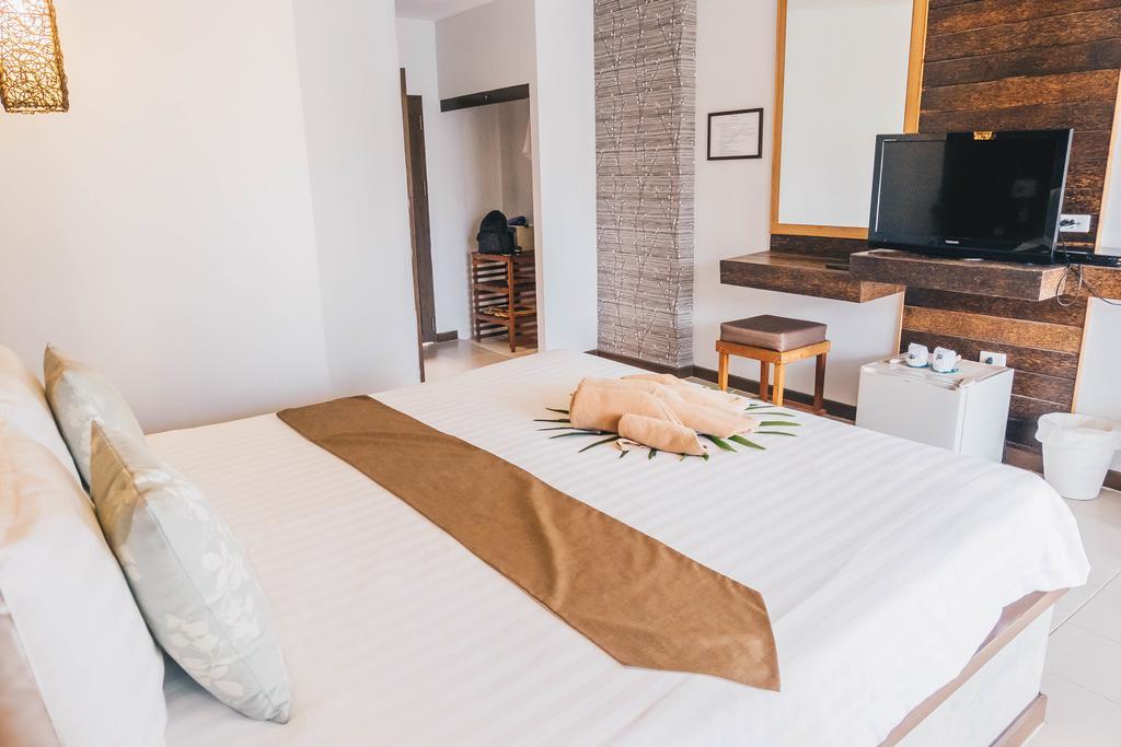The Hideaway 3*
