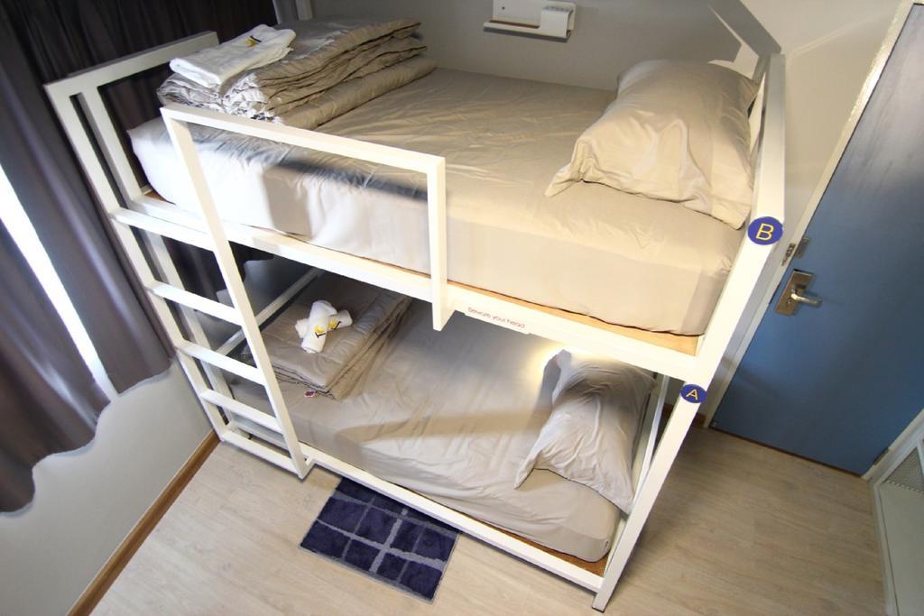 Hostel The Moon