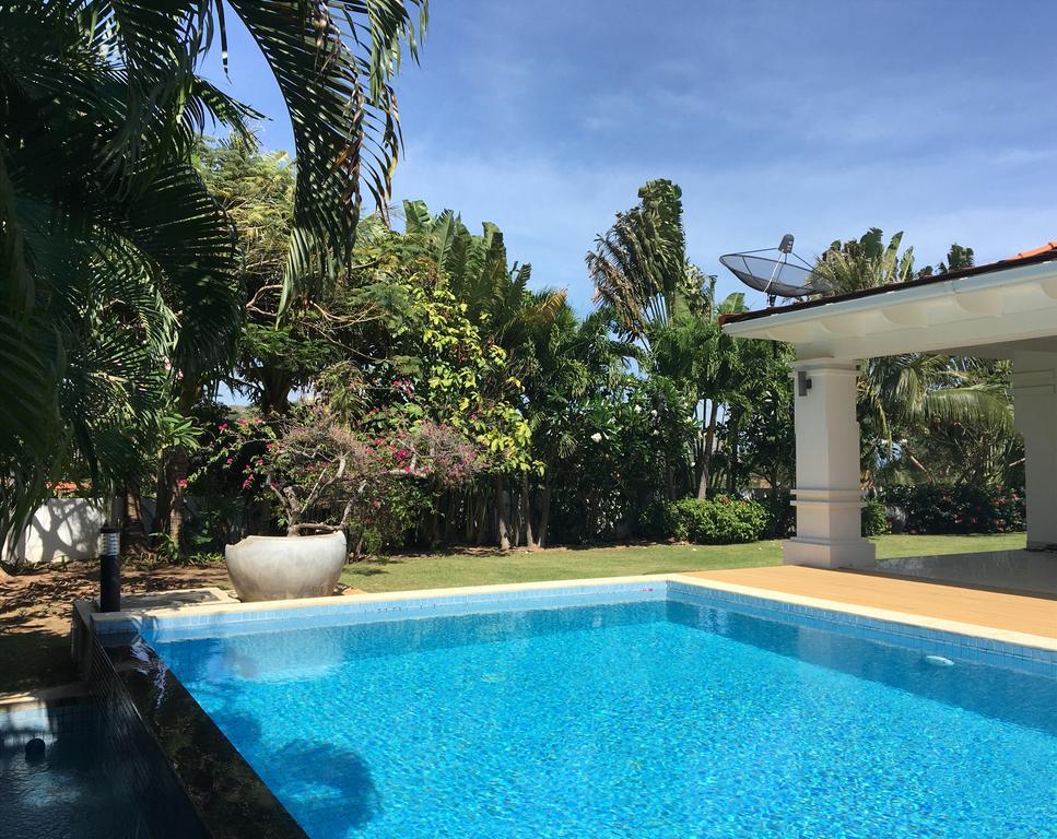 Villa Balinese With Private Pool *
