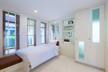 Hotel Baan Lonsai Beachfront Condominium Hua Hin