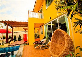 Baan Issara 3*
