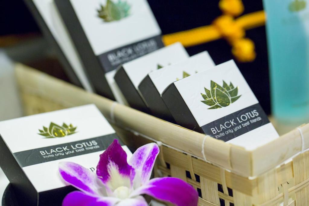 Lotus & 4* Hua Hin