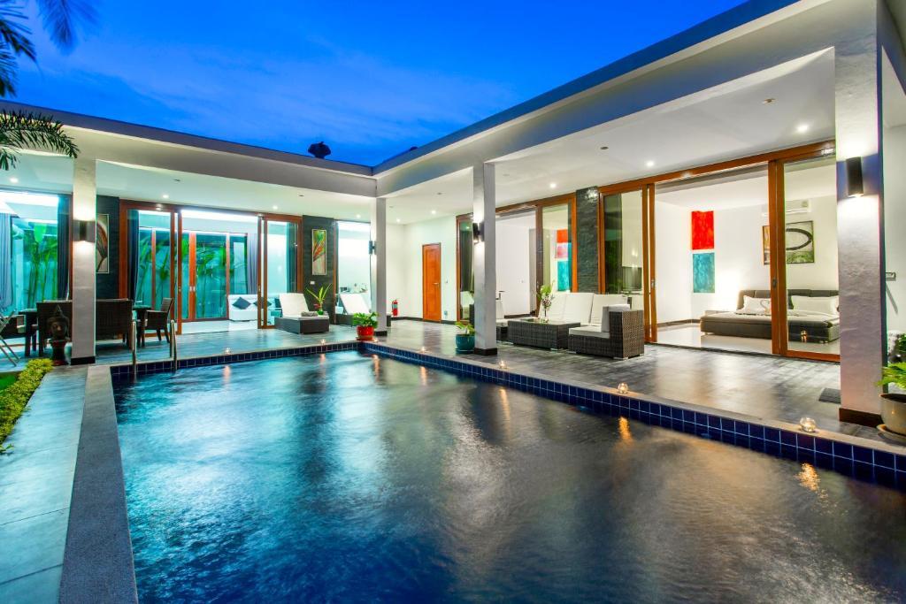 Lotus & Tempat peranginan 4*