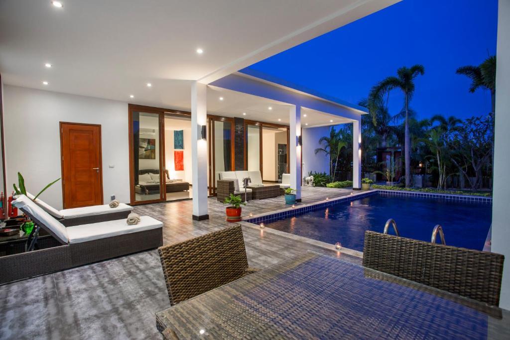 Lotus & 4* Hua Hin