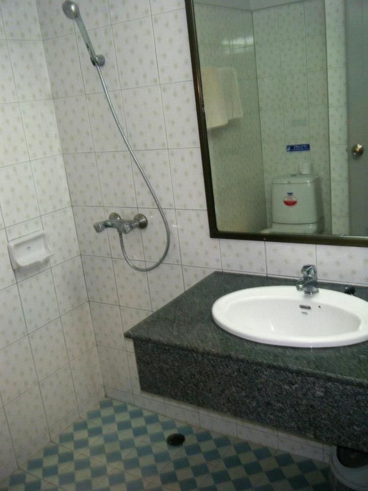 โรงแรมสุขวิไล Sukwilai Hotel 2*