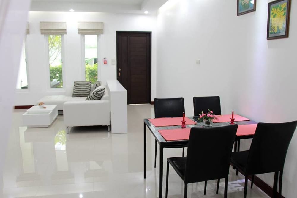 Baan Noppadol Hotel