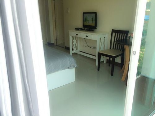Baan Fahslalom Hotel