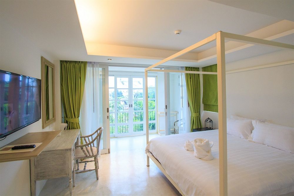 De Pastel Hua Hin