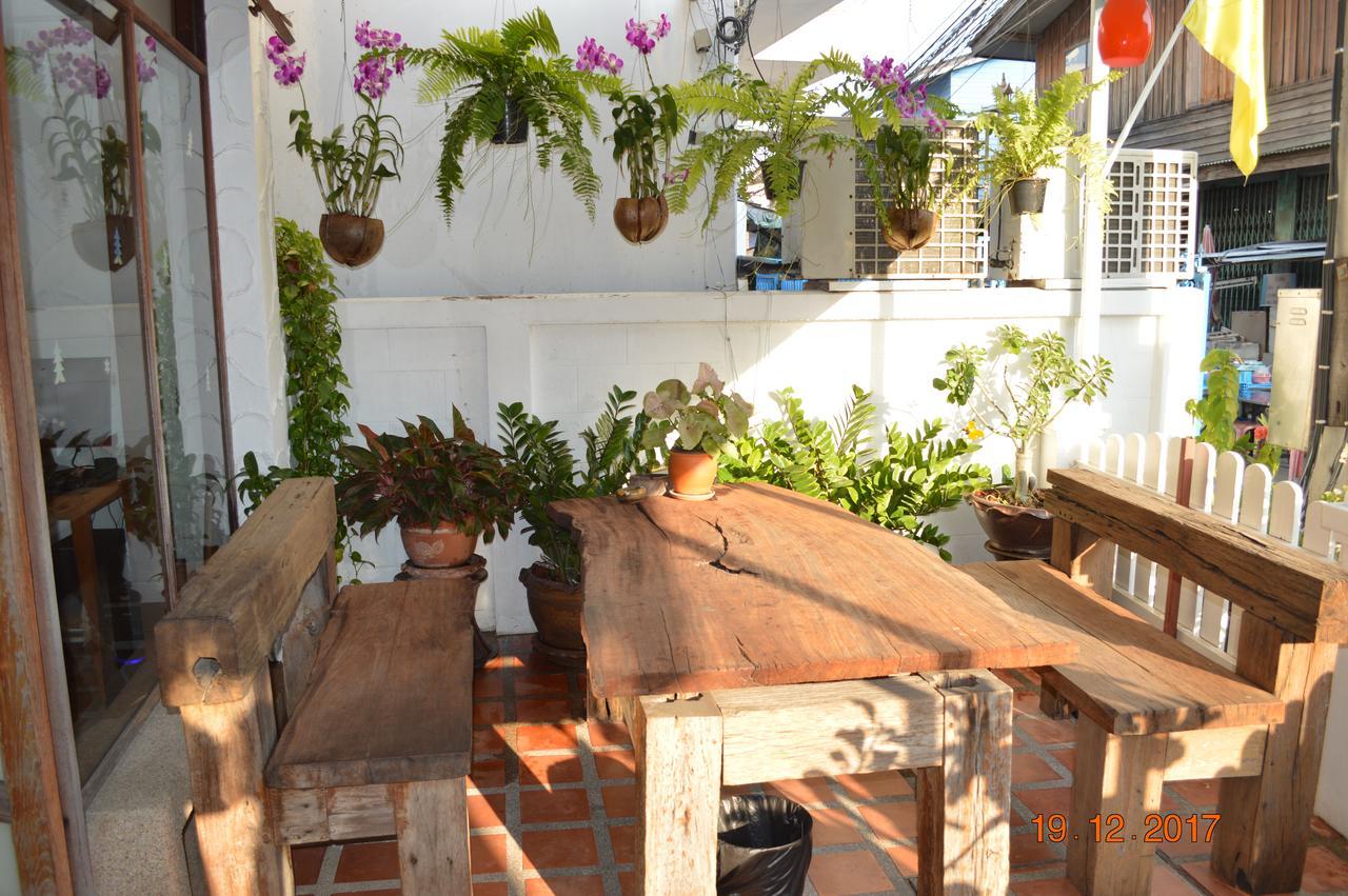 Guest house Tongmee 2*