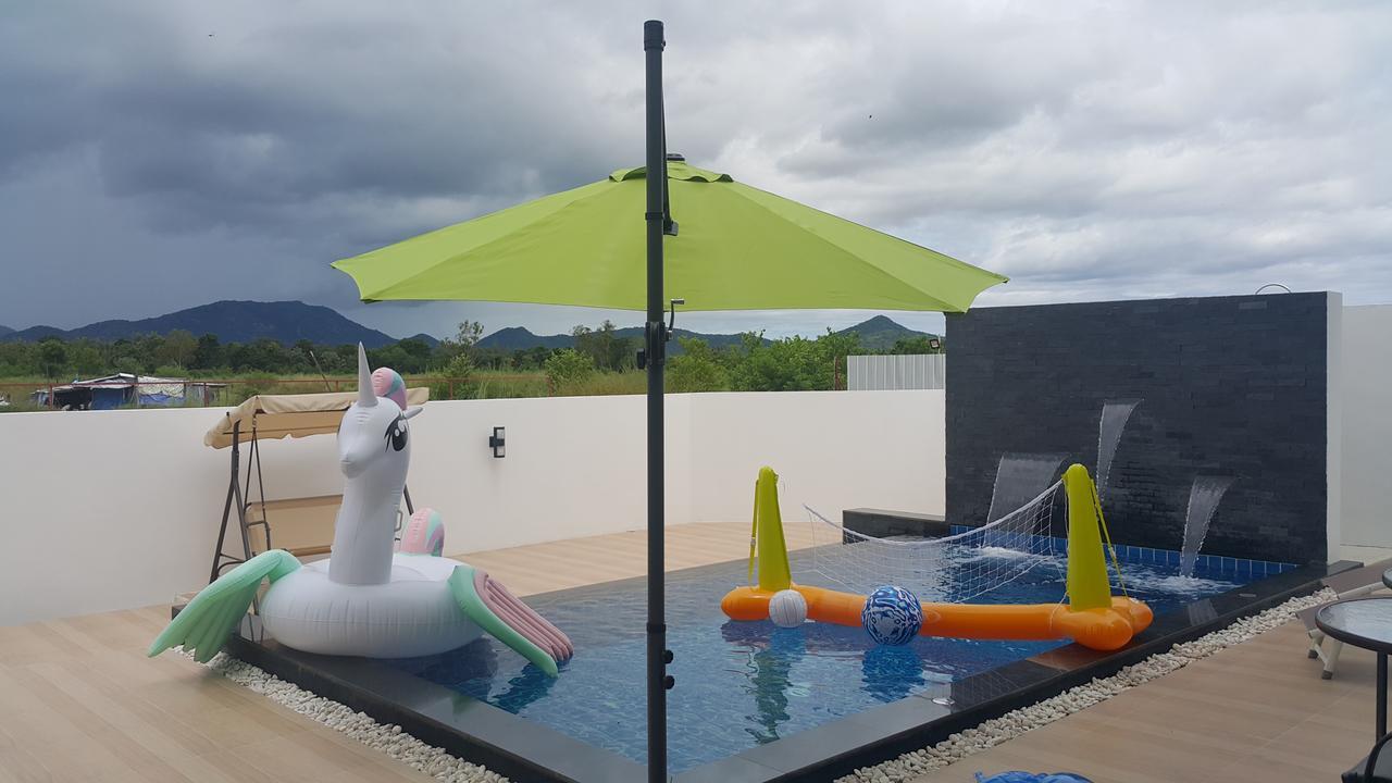 Guest house Le Leaf Pool 18