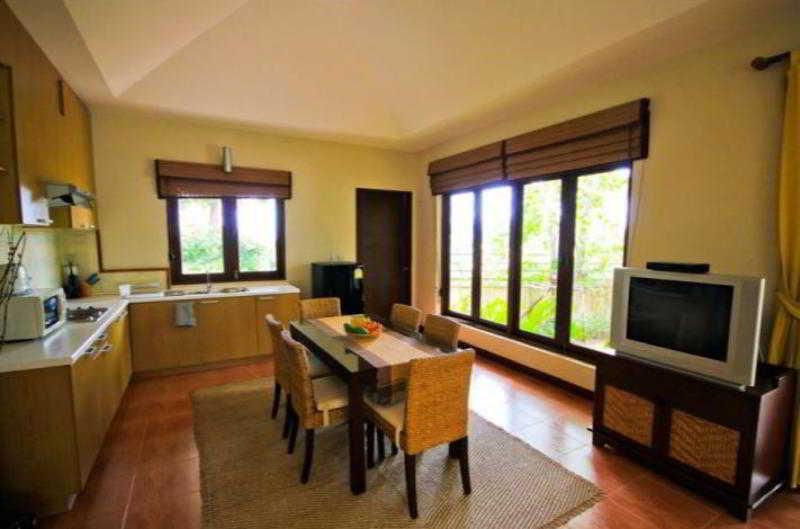 Penginapan Baan Issara 3*