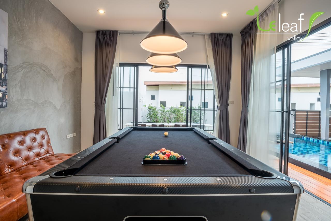 J Pool Holiday home *