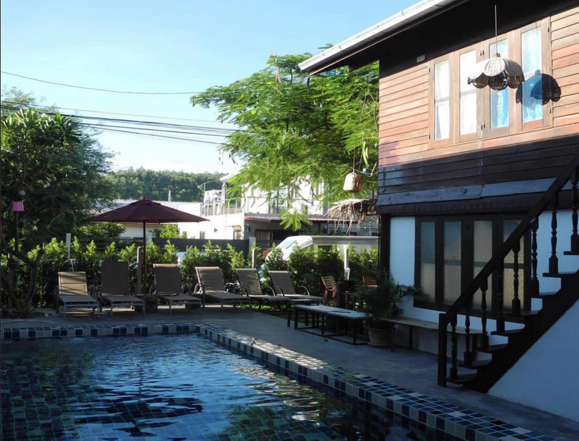 Gasthof Secret Garden Pool HHQ