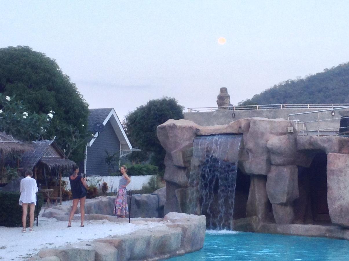 The Calm Resort 3*
