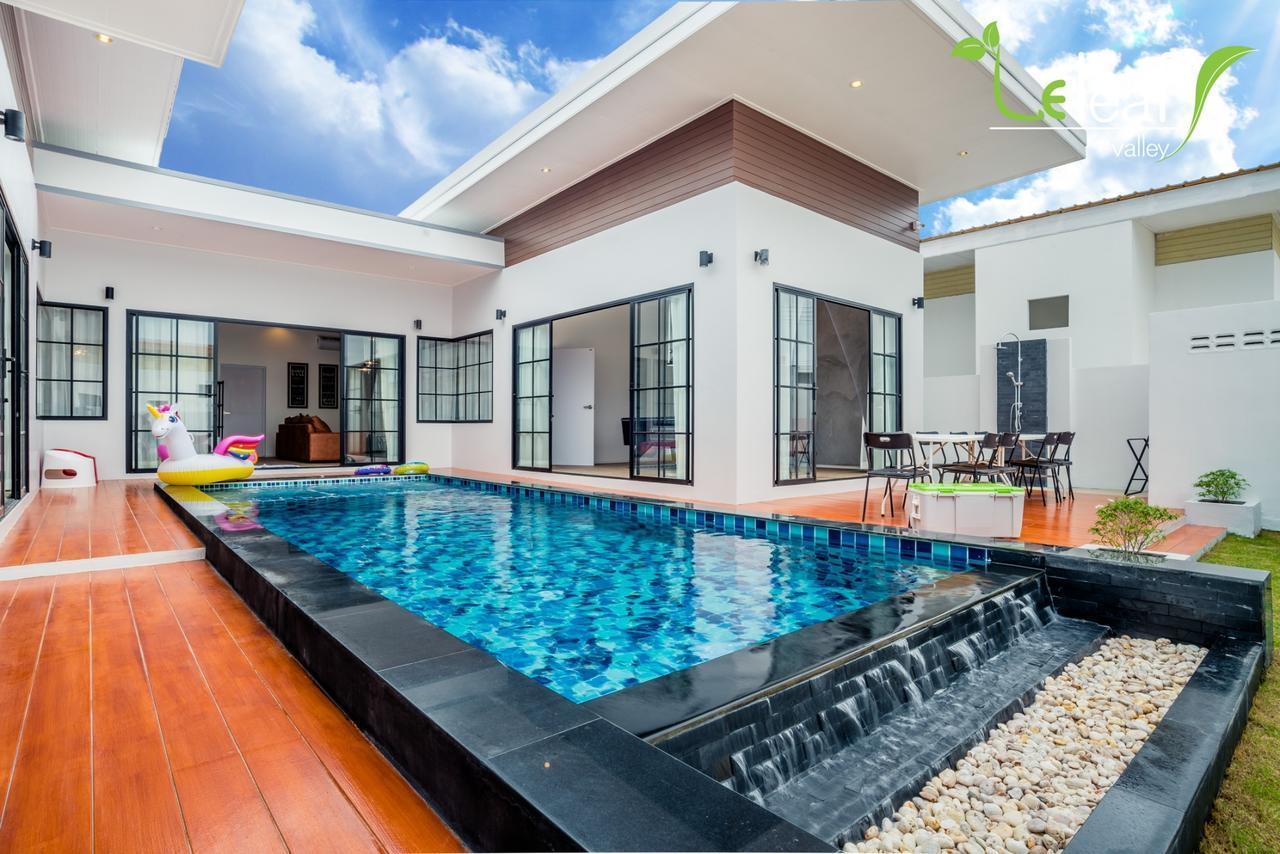 J Pool Hua Hin