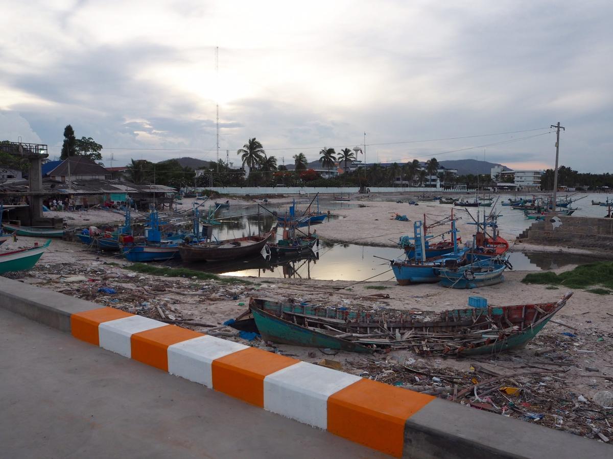 Jetty *