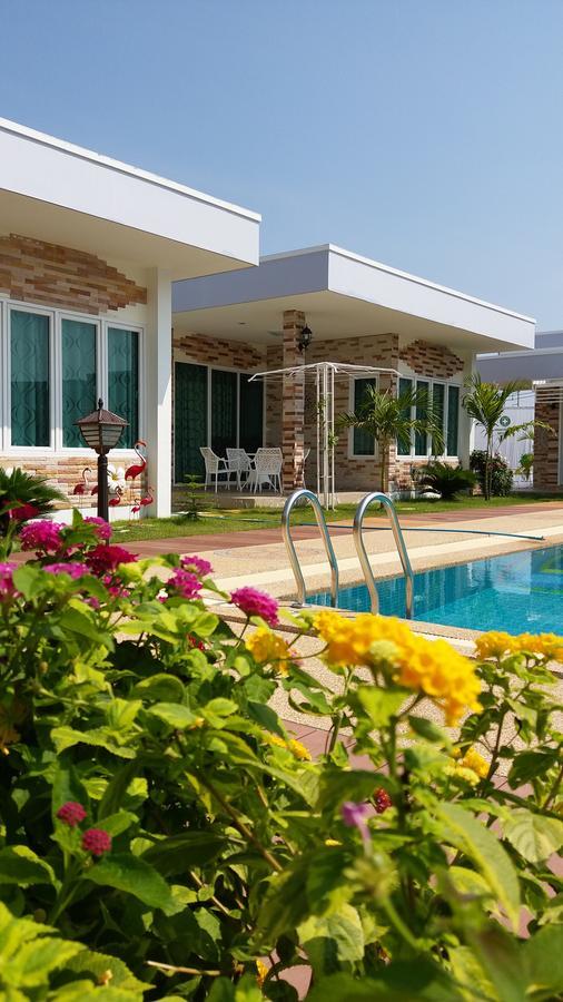 Wanna And Yoshioka Hua Hin