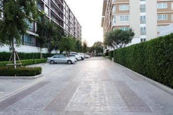 Apartment Baan Kukiang At