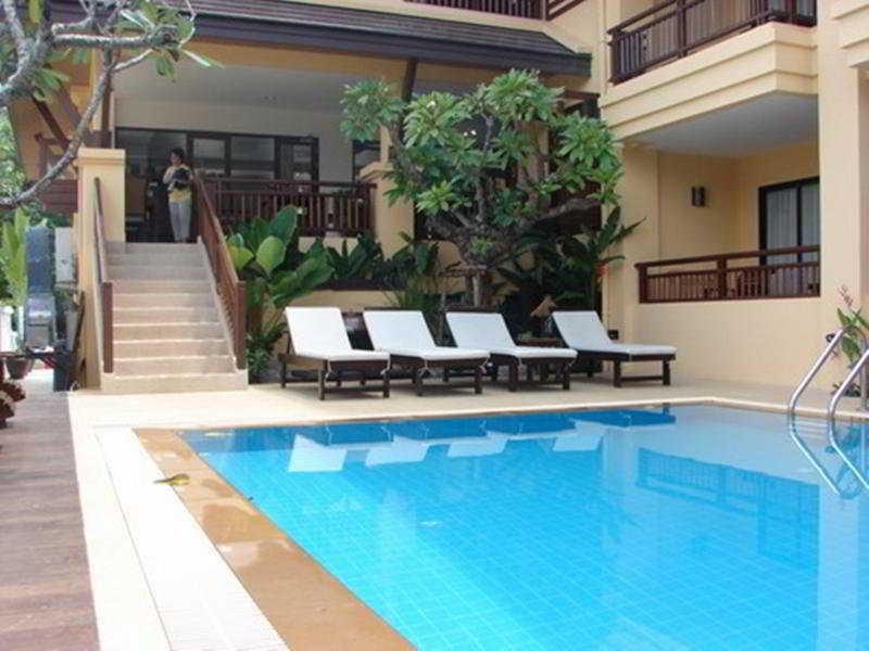 La Maison Hotel