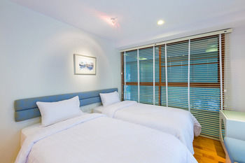 Hotel Baan Lonsai Beachfront Condominium Hua Hin