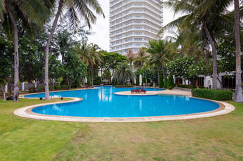 Baan Lonsai Beachfront Condominium Hotel 3*