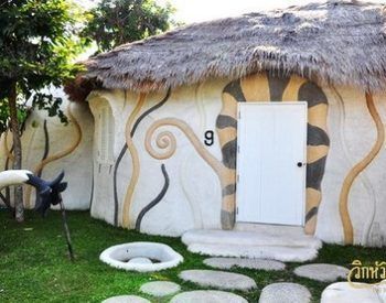 Naidee Sculptured Huts Hotel 2*